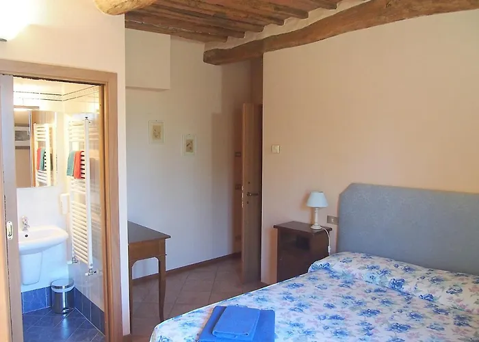 Nell'antica Torre Di Fronte A * 시에나