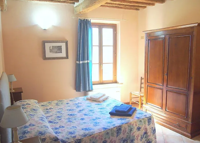 Nell'antica Torre Di Fronte A 아파트 시에나